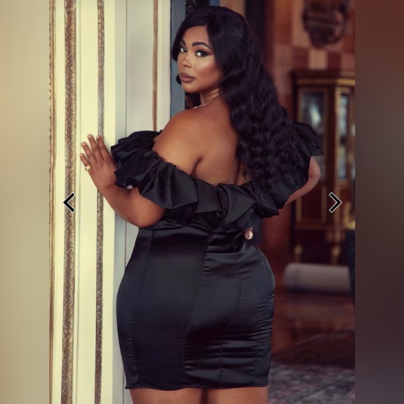 Fashion to figure satin off the shoulder ruffle mini dress nwt - Picture 2 of 4